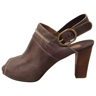 Pre-owned Chloé Leather Heels In Brown