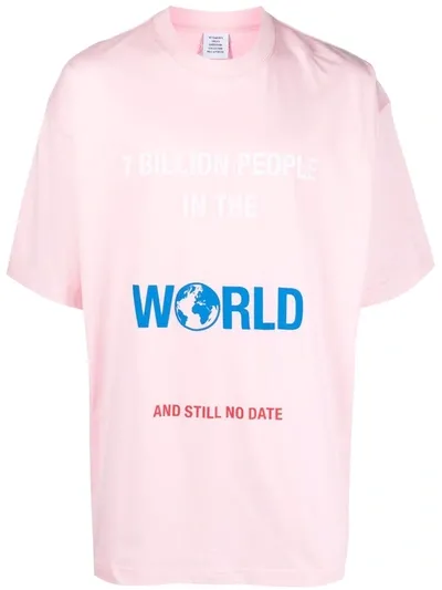 Vetements 'want To Date Me?' T-shirt In Pink