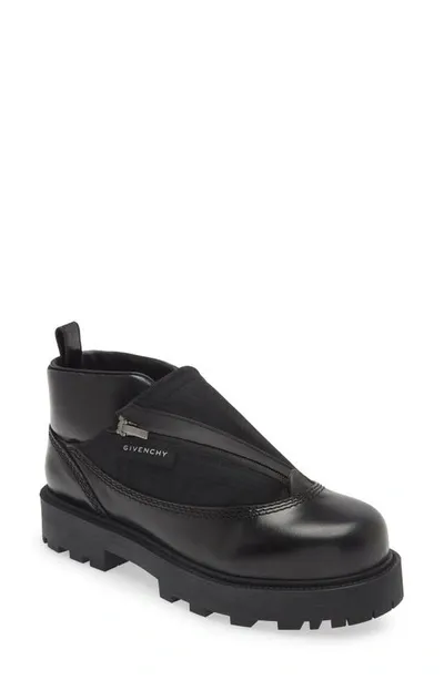 Givenchy Storm Ankle Boots In Leather With Zip In Black