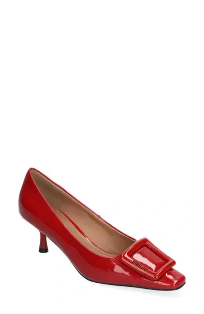 Bibi Lou Poznan Buckle Pump In Rojo