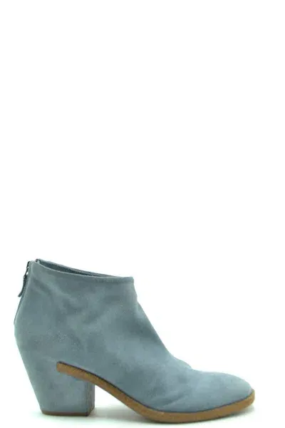 Delcarlo Booties In Heavenly