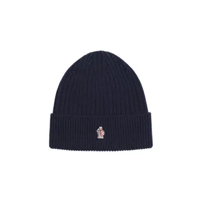 Moncler Grenoble Hat In Burgundy