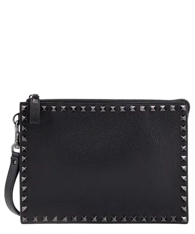 Valentino Garavani Rockstud Pouch In Black