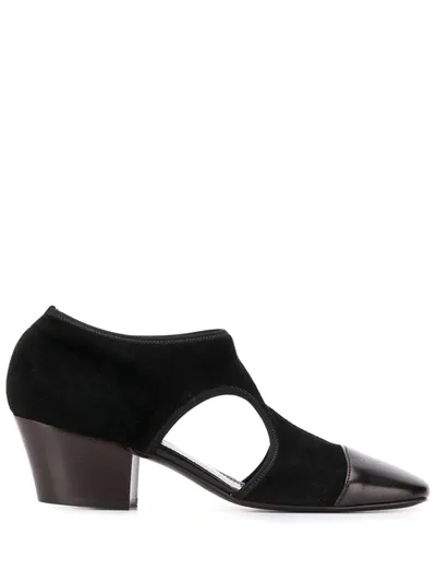 Lemaire Cut-out Detail Contrast Panel Pumps In Black