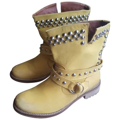 Pre-owned Chiara Ferragni Leather Biker Boots In Yellow